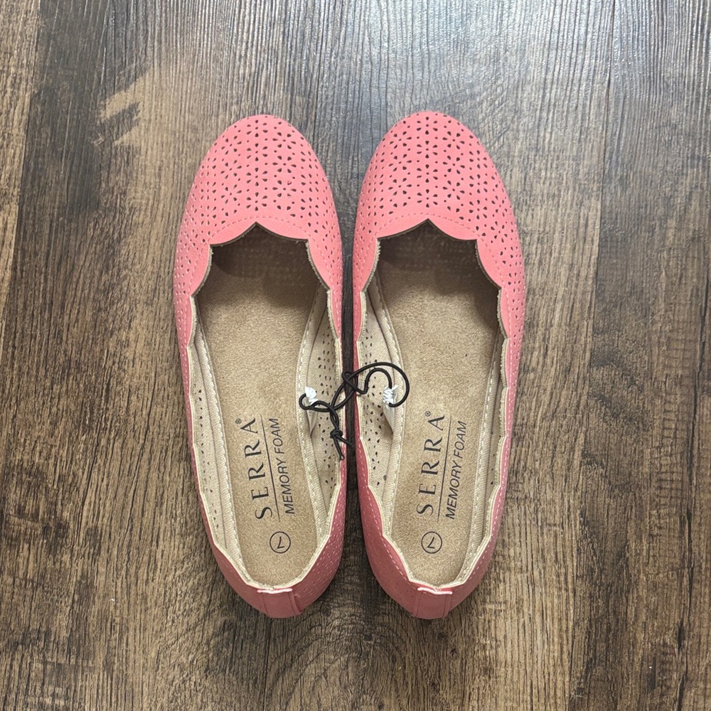 Serra Women's Coral Perforated Flats